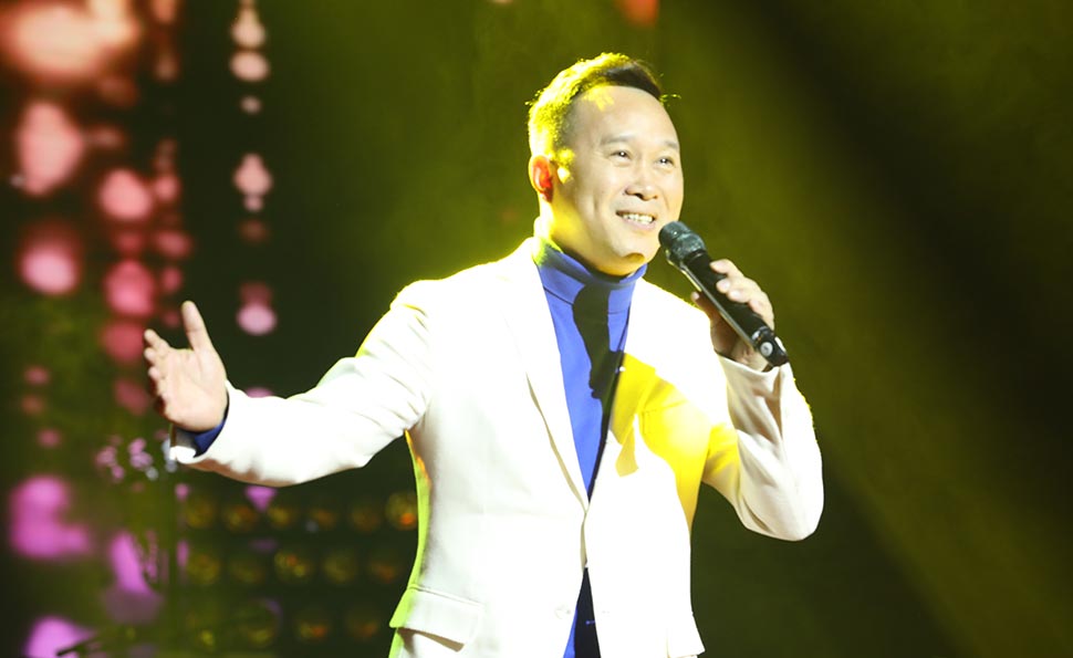 金波演唱《常来常往》、《有事你就说》