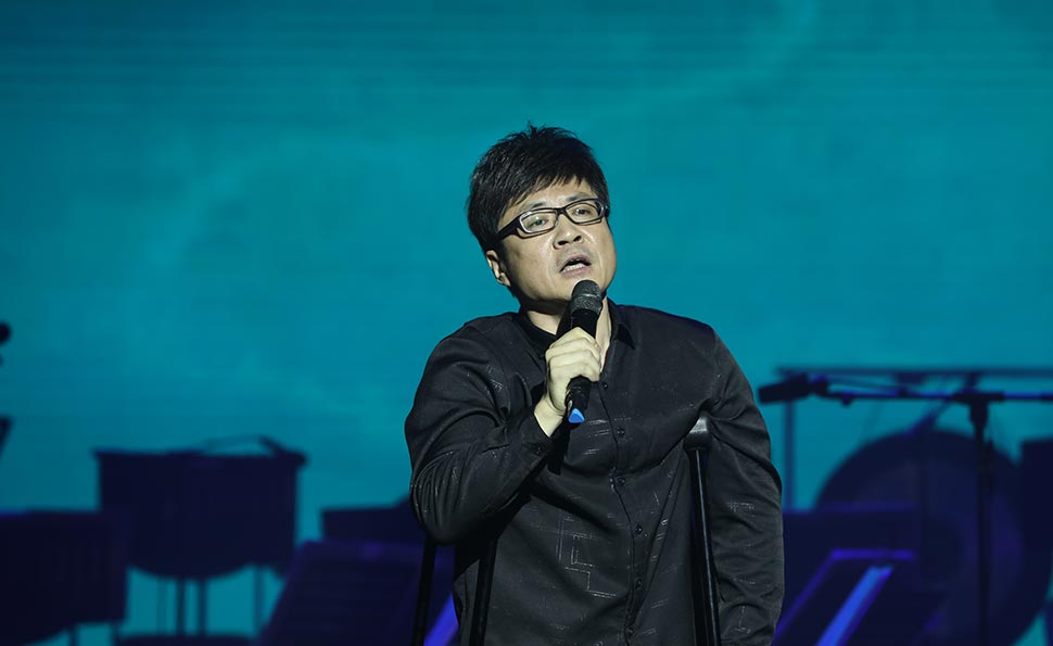 李琛演唱《窗外》