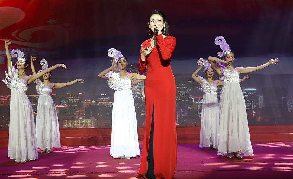 刘桐演唱《约定明天》